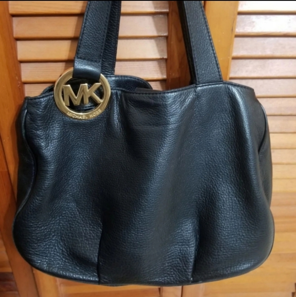 Michael Kors- Black Pebble Leather Bag
